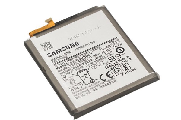 Galaxy A41（SM-A415F）バッテリー交換修理 [4]