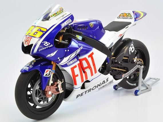 バイク1/12 MINICHAMPS Yamaha YZR M1 No.320