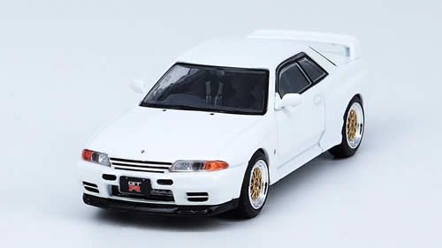 INNO MODELS/イノモデル】1/64 Nissan スカイライン GT-R R32 ...