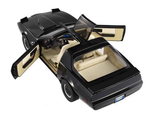 競売 ナイトライダー K.I.T.T. 1/18 モデルカー ミニカー ダイキャスト