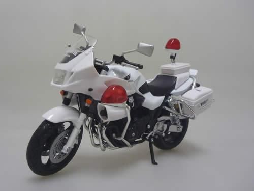 SKYNET/アオシマ】1/12 完成品バイク CB1300P （白バイ） - ミニカー