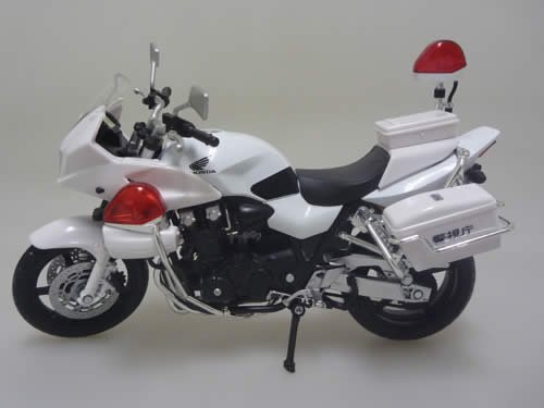 SKYNET/アオシマ】1/12 完成品バイク CB1300P （白バイ） - ミニカー 