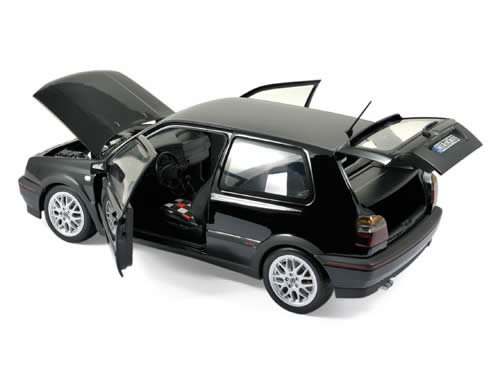 NOREV】1/18 VW ゴルフ GTI 1996 メタリックブラック - ミニカー