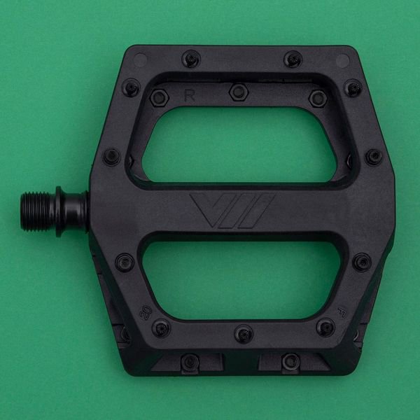 DMR / V11 PLASTIC PEDAL -BLACK- 送料無料 - ジテンシャデポBMX