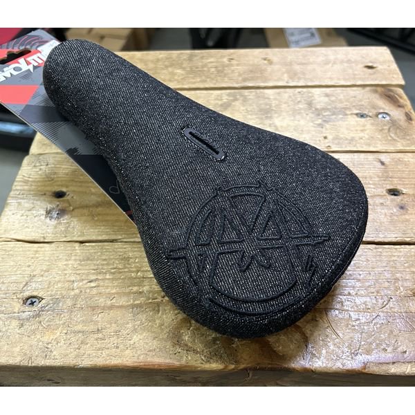 DEMOLITION/ MARKIT PIVOTAL CANVAS SEAT BMX サドル - ジテンシャデポ