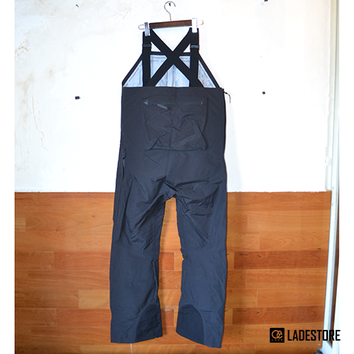 ■ Permanent Union ■ 2022-23 Koval BIB Pants / Black - LADE STORE 花笠高原 &  那須高原 | バックカントリーユースのLADEカスタムオーダービーニーや芽育雪板,Peacemaker Snowskateなどフリーフット、PRANA 