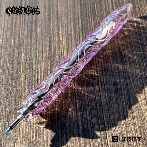 ■Northern Lights■ Wig Wag Glass Ballpoint Pen / Clear Pink - LADE STORE  花笠高原 & 那須高原 | バックカントリーユースのLADEカスタムオーダービーニーや芽育雪板,Peacemaker ...