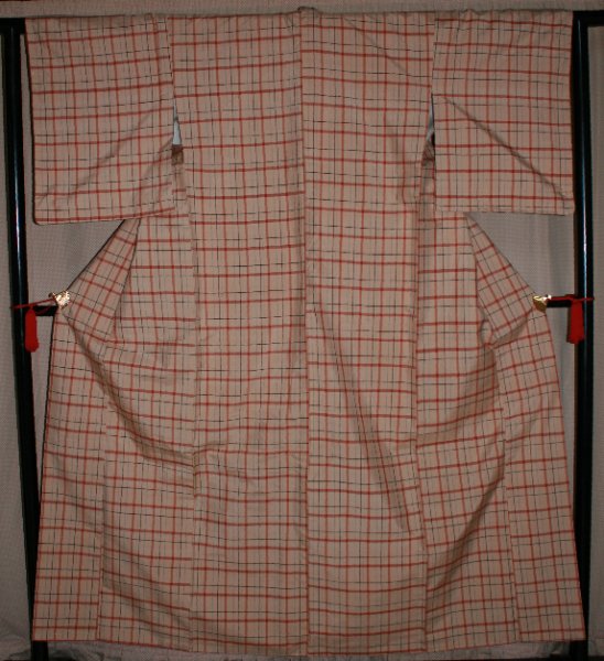 未使用のアプリケット色上田紬着物（小柄な方に） - リサイクル着物のことなら京都で創業80年の老舗ゑちごやへ