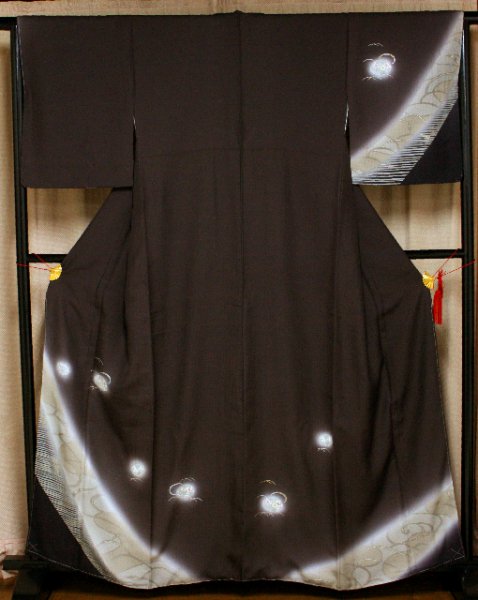 未使用の赤黒茶色付け下げ着物 - リサイクル着物のことなら京都で創業80年の老舗ゑちごやへ