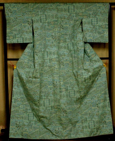 未使用の湊鼠色オリエント文様小千谷紬着物 - リサイクル着物のことなら京都で創業80年の老舗ゑちごやへ
