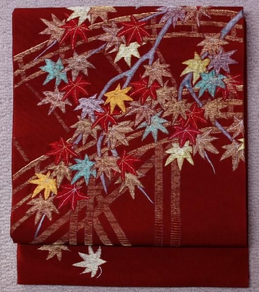 未使用の濃い赤紅色・紅葉刺繍名古屋帯 - リサイクル着物のことなら ...