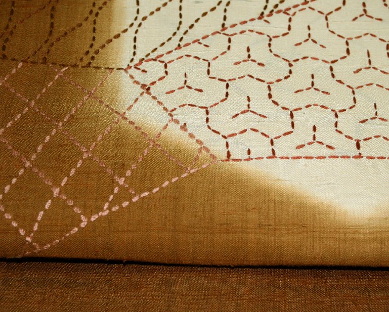 未使用の土色刺し子刺繍名古屋帯 - リサイクル着物のことなら京都で創業80年の老舗ゑちごやへ