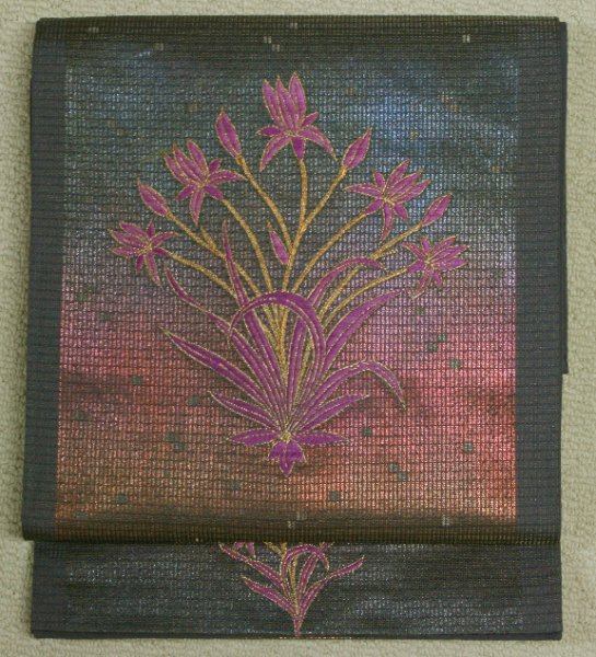葡萄鼠色玉虫箔・帝王紫袋帯 - リサイクル着物のことなら京都で創業80年の老舗ゑちごやへ