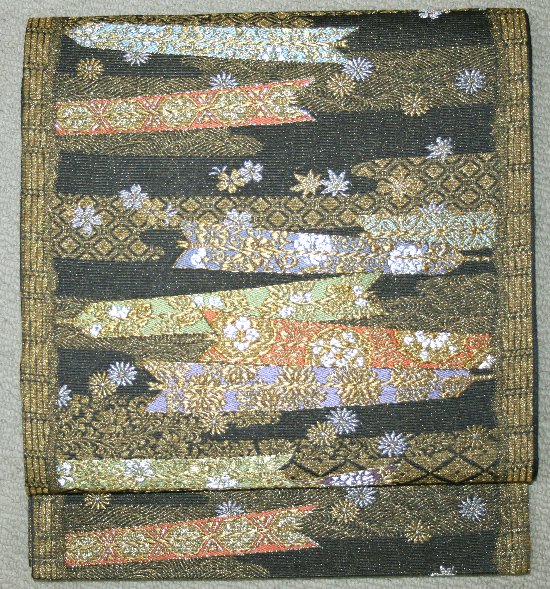 未使用の「丸勇」謹製・矢羽根文様袋帯（お勧め品です） - リサイクル着物のことなら京都で創業80年の老舗ゑちごやへ