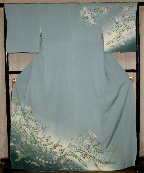 未使用のブルーフォッグ色ちりめん辻が花模様訪問着 - リサイクル着物のことなら京都で創業80年の老舗ゑちごやへ