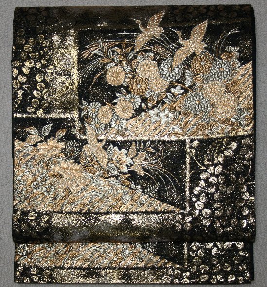 未使用の黒地金正倉院蒔絵文袋帯 - リサイクル着物のことなら京都で創業80年の老舗ゑちごやへ
