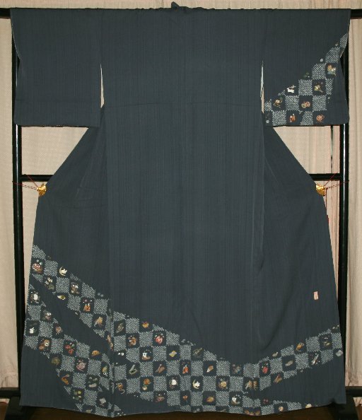 未使用の「熊野桂堂」作・鉄納戸色付け下げ着物（お勧め品です） - リサイクル着物のことなら京都で創業80年の老舗ゑちごやへ