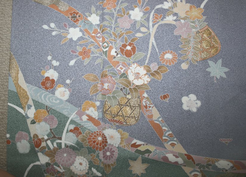 薄青鼠色・熨斗に花籠文様訪問着（お勧め品です） - リサイクル着物のことなら京都で創業80年の老舗ゑちごやへ