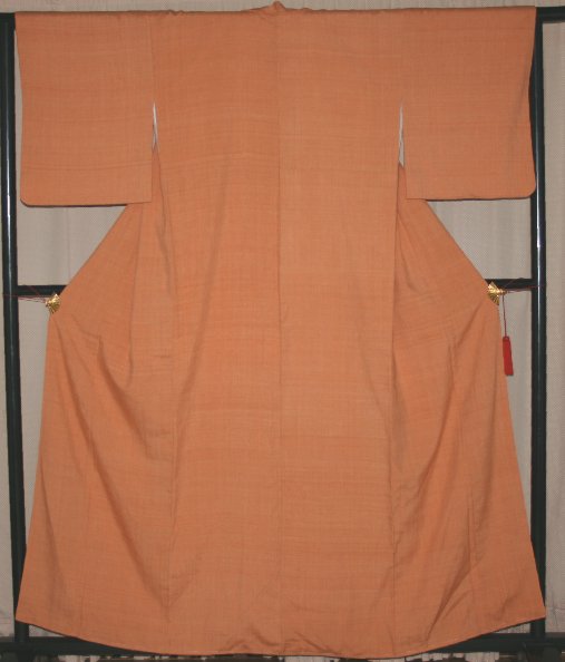 きれいな洗い朱色・結城紬色無地着物（希少品です） - リサイクル着物のことなら京都で創業80年の老舗ゑちごやへ