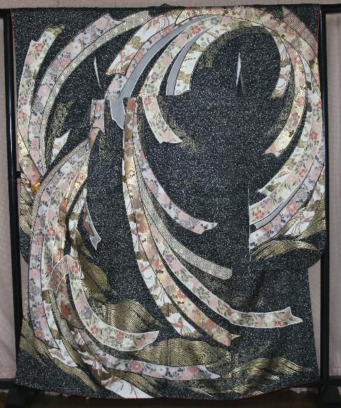 振袖フルセット(7点)・ガード加工・古典柄・黒地・束ね熨斗・金駒刺繍・金彩・正絹 プレミアム古典 赤/黒/ゴールド(金色) 熨斗柄 古典柄振袖 最高級金駒