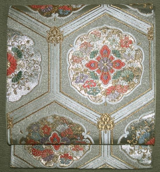 白銀地亀甲華紋文様豪華な袋帯 - リサイクル着物のことなら京都