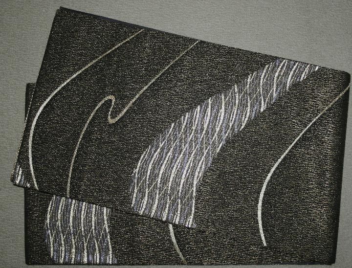 黒鳶渋金杢地・流水模様袋帯（お勧め品です） - リサイクル着物