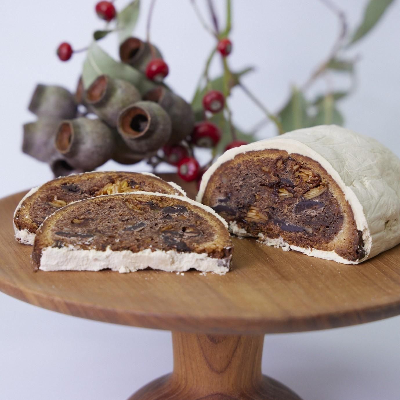 シュトーレン プラリネ | 冬の特別シュトーレン - Signifiant Signifie