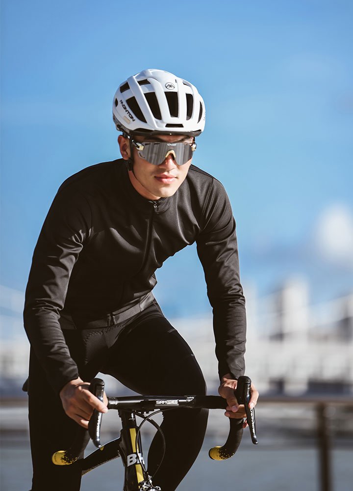 Monton［モントン］男女兼用ウィンターサイクリングジャケット［冬用/長袖/フリース/自転車用］PROモデル REECTO BLACK -  スポーツキッド：機能性インナー、アンダーシャツやサイクルジャージ、パンツを企画、販売。