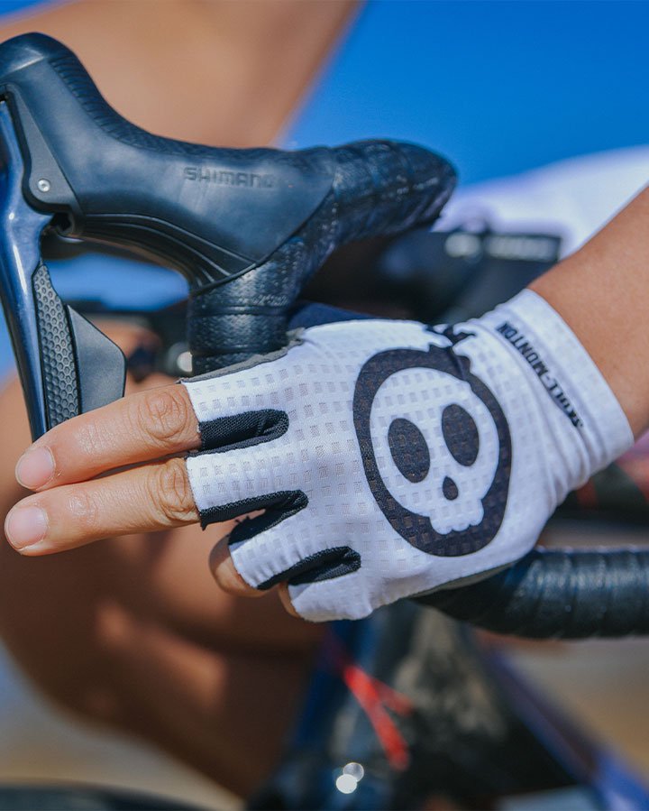 Monton［モントン］ハーフフィンガー・サイクリング・グローブSkull2023自転車用手袋指切り -  スポーツキッド：機能性インナー、アンダーシャツやサイクルジャージ、パンツを企画、販売。