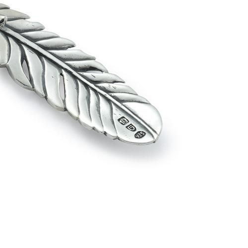 定価半額以下！GARNI Eagle Feather Choker　Ｌ 定価半額以下！GARNI Eagle Feather Choker L - メルカリ
