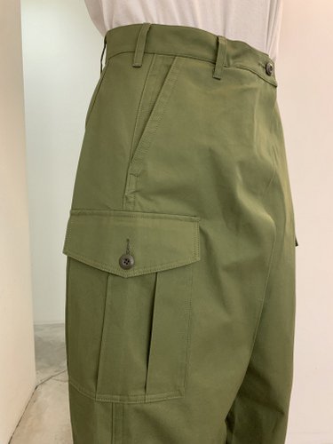 ANREALAGE / SIDE ANGLE MIRITARY PANTS / Khaki - LAD