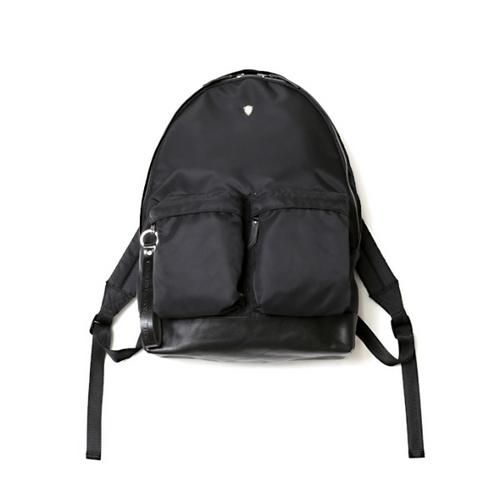 希少 GARNI Andy Backpack リュック レザー 大容量 黒 美品 希少 GARNI Andy Backpack リュック レザー 大容量 黒 美品