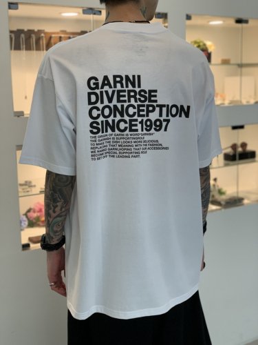 garni t シャツ