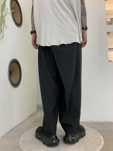 my beautiful landlet / TECH WOOL BACKWARP WIDE EASY PANTS