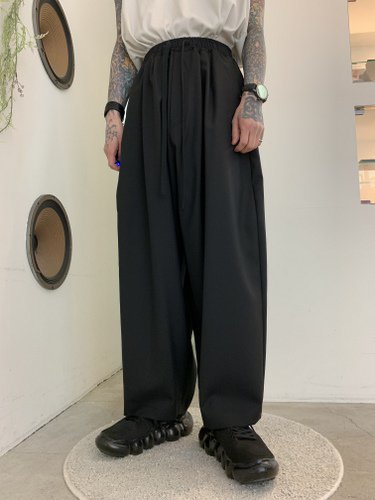 my beautiful landlet / TECH WOOL BACKWARP WIDE EASY PANTS