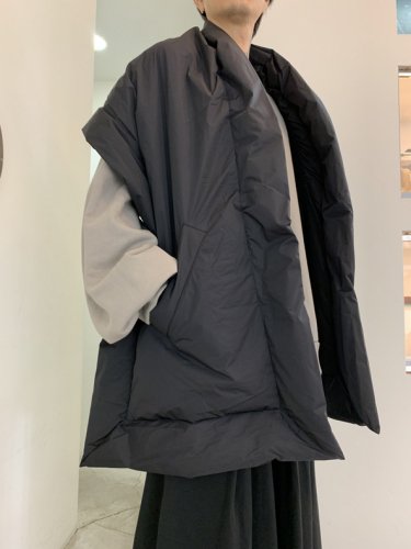 VOAAOV / Nylon High Density Cloth BIG down stole / Black - LAD MUSICIAN・A.F  ARTEFACT・my beautiful landlet・VOAAOV・VICTIM・GARNI等の通販 |  鳥取県米子市のセレクトショップ、サイコボックス＜＜Psychobox＞＞