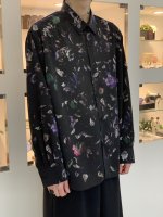 <img class='new_mark_img1' src='https://img.shop-pro.jp/img/new/icons34.gif' style='border:none;display:inline;margin:0px;padding:0px;width:auto;' />LAD MUSICIAN / DECHINE REAL FLOWER BIG SHIRT / BLACK