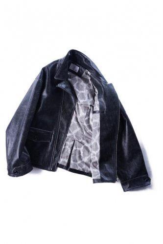 予約商品】Varde77 / Crack leather double wide jacket / 9月発売予定 
