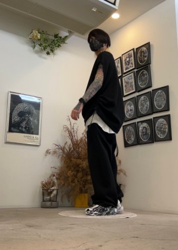 LAD MUSICIAN / 12oz FLAT DENIM TAPERED BAGGY PANTS / BLACK ONE WASH - LAD  MUSICIAN・A.F ARTEFACT・my beautiful landlet・VOAAOV・VICTIM・GARNI等の通販 |