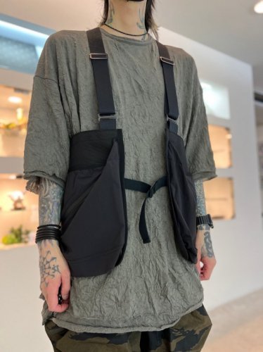 TROVE×岡部文彦×GEAR HOLIC / BIG POCKET VEST / BLACK - LAD MUSICIAN・A.F  ARTEFACT・my beautiful landlet・VOAAOV・VICTIM・GARNI等の通販 |  鳥取県米子市のセレクトショップ、サイコボックス＜＜Psychobox＞＞