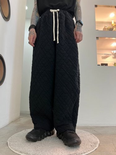 my beautiful landlet / QUILTED JACQUARD WIDE EASY PANTS / BLACK - LAD  MUSICIAN・A.F ARTEFACT・my beautiful landlet・VOAAOV・VICTIM・GARNI等の通販 |  鳥取県米子市のセレクトショップ、サイコボックス＜＜Psychobox＞＞