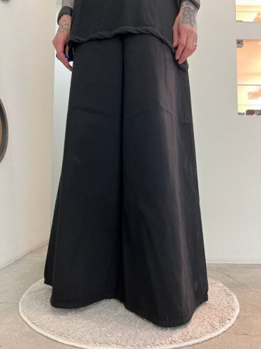 LAD MUSICIAN / 12oz FLAT DENIM HAKAMA PANTS / BLACK ONE WASH - LAD MUSICIAN・A.F  ARTEFACT・my beautiful landlet・VOAAOV・VICTIM・GARNI等の通販 |  鳥取県米子市のセレクトショップ、サイコボックス＜＜Psychobox＞＞