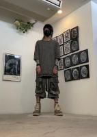 A.F ARTEFACTのガーゼウォッシャーレイヤードビッグTにサテンミリタリーショーツ 250501A