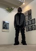 A.F ARTEFACTのワッシャーレザーフーデッドブルゾンにモンスタータックフレアバギー 251028A