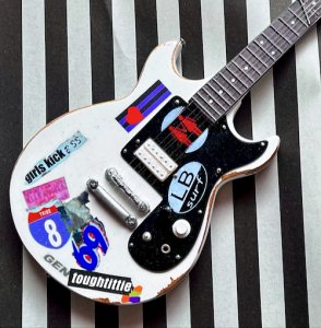 【Mini Guitar】ジョーン・ジェット・ギブソン・メロディメーカー・ミニギター