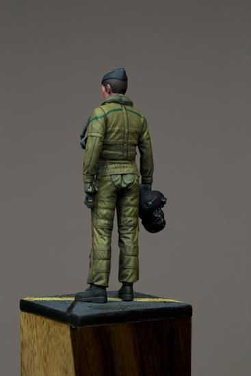 mdf-024》 1/32航空自衛隊パイロットフィギュア(立ちポーズ)ヘッド選択