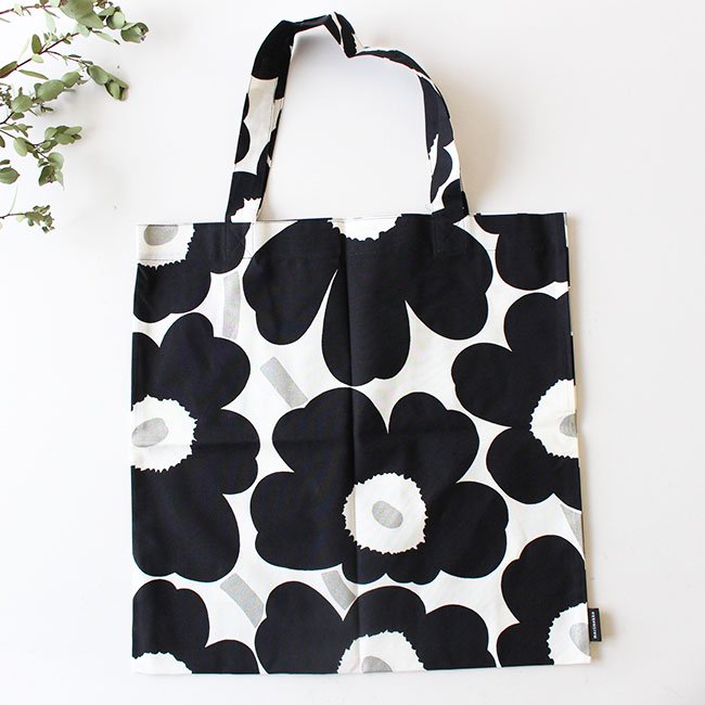 【2023秋冬限定】マリメッコ ピエニウニッコ コットンバッグ（ブラック×ホワイト） / marimekko Pieni Unikko cotton  bag