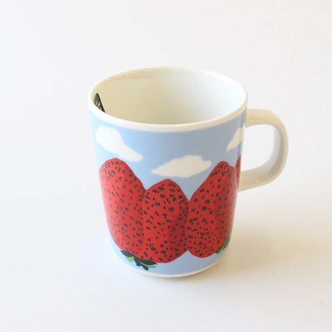 復活】【2023春限定】マリメッコ マンシッカヴオレット マグカップ / marimekko Mansikkavuoret Mug