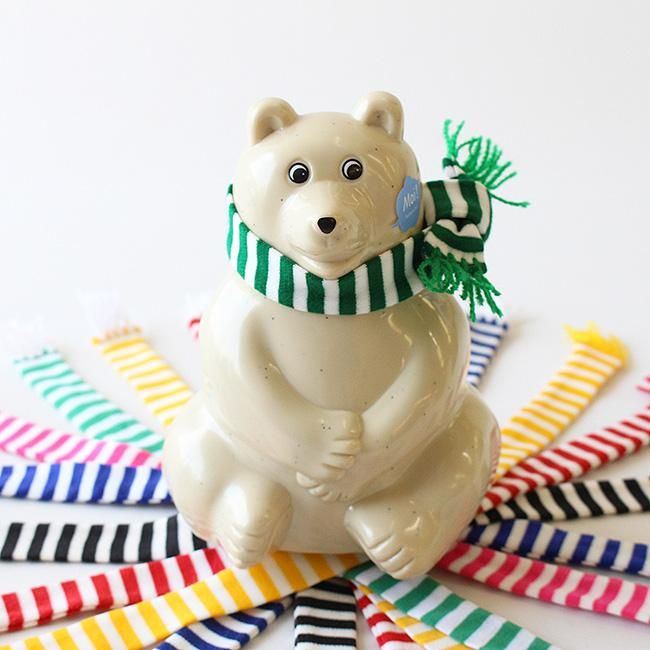 2023年限定マフラー付き　しろくま貯金箱 / Polar Bear Money box