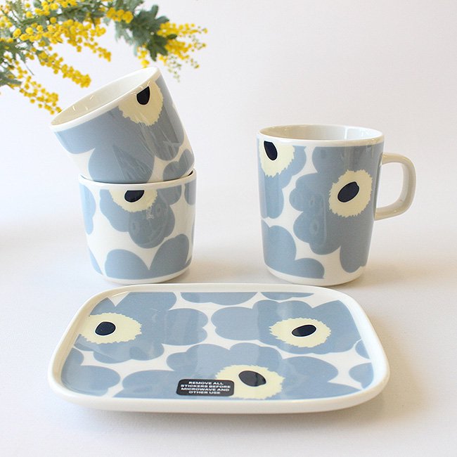 新品未開封マリメッコmarimekko もの寂しい ウニッコ カップ&プレート2pセット